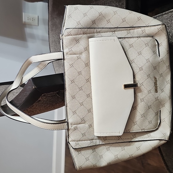 Nine West Cream and Tan Tote Bag - Picture 1 of 5